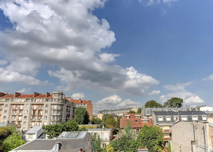 Le Berthier - * Versailles